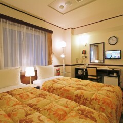 Отель Toyoko Inn Toyama Ekimae 1 Тояма