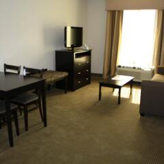 Отель Best Western - Suites Колумбус комната для гостей