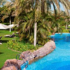 Отель Emirates Palace Abu Dhabi бассейн