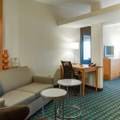 Отель Fairfield Inn And Suites By Marriott Lake City Лейк-Сити фото 7