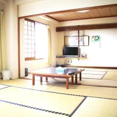 Отель Numaguchi Ryokan Синтоми комната для гостей