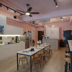 Quarters Hostel питание