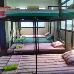 Haven Fort Hostel бассейн