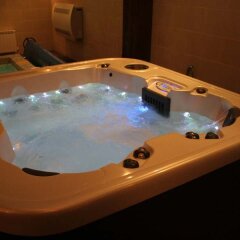 Гостиница ZimaSnow Ski & Spa Club бассейн фото 3