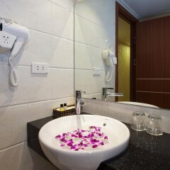 Отель Hanoi Diamond King Ханой ванная