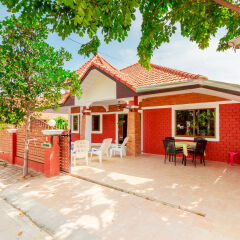 Отель Baan Kanittha - 4 Bedrooms Private Pool Villa