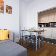 Отель Heart of Brighton Town Centre by 9S Living Брайтон в номере