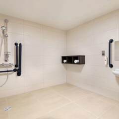 Отель Ramada by Wyndham East Kilbride удобства в номере фото 2