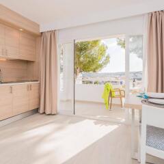Отель Apartamentos Sun Beach в номере