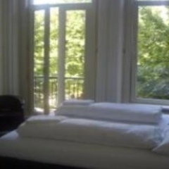 Отель Rooms Y Co Bed And Breakfast Нидерланды, Амстердам - отзывы, цены и фото номеров - забронировать отель Rooms Y Co Bed And Breakfast онлайн комната для гостей фото 2