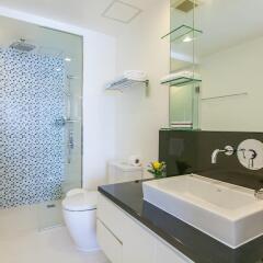 Отель Oakwood Residence Sukhumvit 24 Бангкок ванная фото 2