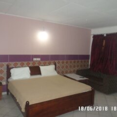 Residence Seven 7 Hotel in Abidjan, Cote d'Ivoire from 150$, photos, reviews - zenhotels.com guestroom photo 3