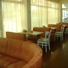 Отель Family Hotel Diana Болгария, Поморие - отзывы, цены и фото номеров - забронировать отель Family Hotel Diana онлайн интерьер отеля