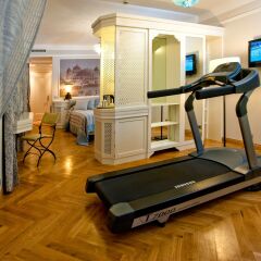 Отель Grand Hotel Savoia Италия, Генуя - 3 отзыва об отеле, цены и фото номеров - забронировать отель Grand Hotel Savoia онлайн фитнесс-зал фото 2