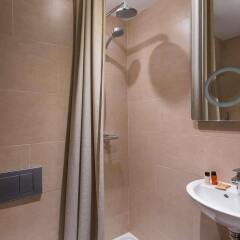 Отель Best Western Plus Le 18 Paris Франция, Париж - 1 отзыв об отеле, цены и фото номеров - забронировать отель Best Western Plus Le 18 Paris онлайн ванная фото 2