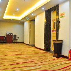 Отель Guangdong Oversea Chinese Hotel Китай, Гуанчжоу - отзывы, цены и фото номеров - забронировать отель Guangdong Oversea Chinese Hotel онлайн помещение для мероприятий
