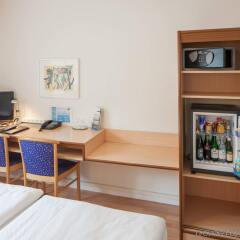 Отель Royal Hotel Zurich Швейцария, Цюрих - 3 отзыва об отеле, цены и фото номеров - забронировать отель Royal Hotel Zurich онлайн удобства в номере фото 2
