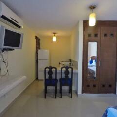 Отель El Campanario Studios & Suites Мексика, Плая-дель-Кармен - отзывы, цены и фото номеров - забронировать отель El Campanario Studios & Suites онлайн удобства в номере