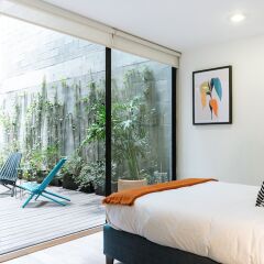 Отель Huge and Incredible 2BR 2BA Apt. in the Heart of La Condesa Мехико комната для гостей фото 3