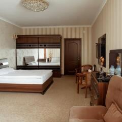 Albatros Hotel Бишкек комната для гостей фото 3