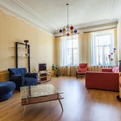 Гостиница Bolshaya Kvartira Ludwig в Санкт-Петербурге отзывы, цены и фото номеров - забронировать гостиницу Bolshaya Kvartira Ludwig онлайн Санкт-Петербург комната для гостей фото 2