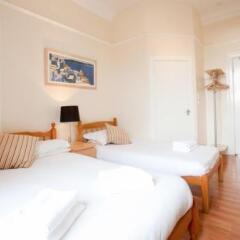 Отель Garfield Guest House Великобритания, Эдинбург - отзывы, цены и фото номеров - забронировать отель Garfield Guest House онлайн комната для гостей фото 3