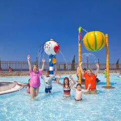 Отель smartline The Village Resort & Waterpark детские мероприятия фото 2