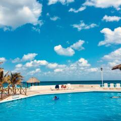 Отель Condominios Brisas Cancun Zona Hotelera бассейн фото 3