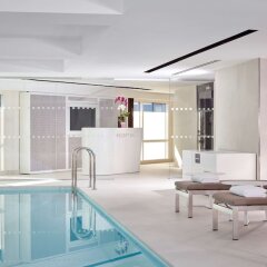 Отель Park Plaza Riverbank London Великобритания, Лондон - 4 отзыва об отеле, цены и фото номеров - забронировать отель Park Plaza Riverbank London онлайн бассейн фото 2