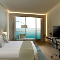 Royal M Hotel & Resort Abu Dhabi комната для гостей