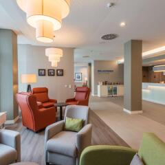 Отель Hampton by Hilton Munich City West Германия, Мюнхен - 1 отзыв об отеле, цены и фото номеров - забронировать отель Hampton by Hilton Munich City West онлайн интерьер отеля