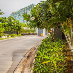 Отель The Sanctuary By Pattaya Sunny Rentals Паттайя парковка
