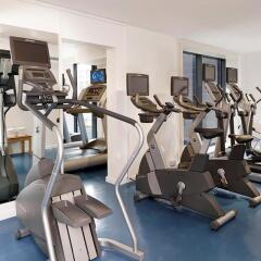 Отель DoubleTree by Hilton Hotel London - Westminster Великобритания, Лондон - 4 отзыва об отеле, цены и фото номеров - забронировать отель DoubleTree by Hilton Hotel London - Westminster онлайн фитнесс-зал фото 2