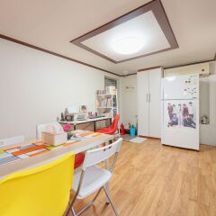 Kpopstarz Guesthouse - Caters to Women (отель для женщин) спа