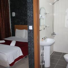 Oz Guven Hotel Турция, Стамбул - отзывы, цены и фото номеров - забронировать отель Oz Guven Hotel онлайн комната для гостей фото 3