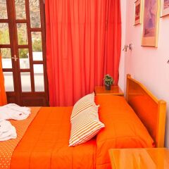 Отель Irinis Rooms Греция, Остров Санторини - отзывы, цены и фото номеров - забронировать отель Irinis Rooms онлайн удобства в номере фото 2