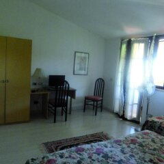 Hotel Tenesi Манерба-дель-Гарда удобства в номере