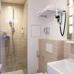 Отель Contact ALIZE MONTMARTRE 3* Стандартный номер с различными типами кроватей фото 21