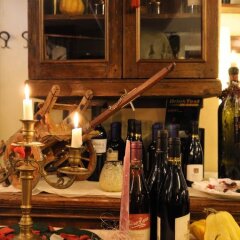 Отель La Griglia Di Casa Nostra Италия, Сильви - отзывы, цены и фото номеров - забронировать отель La Griglia Di Casa Nostra онлайн интерьер отеля фото 2