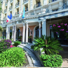 Отель Hôtel Vacances Bleues Le Royal Франция, Ницца - 4 отзыва об отеле, цены и фото номеров - забронировать отель Hôtel Vacances Bleues Le Royal онлайн