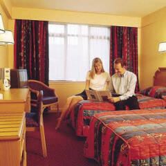 Mercure Edinburgh City - Princes Street Hotel в номере фото 2