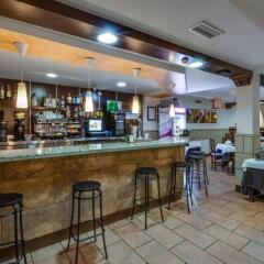 Hotel Rural Huerta Del Laurel гостиничный бар