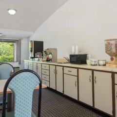 Отель Knights Inn Columbus Downtown в номере