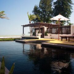 Отель X2 Hua Hin LeBayburi Pranburi Villa