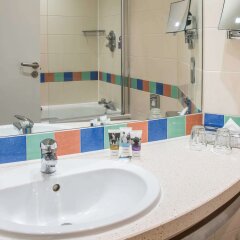 Отель Mercure London Heathrow Hotel Великобритания, Лондон - отзывы, цены и фото номеров - забронировать отель Mercure London Heathrow Hotel онлайн ванная