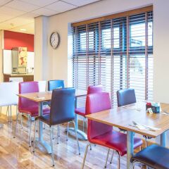Отель Travelodge Glasgow Airport Пейсли питание