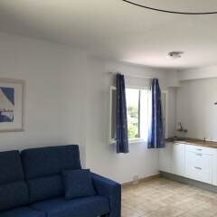 Отель Sant Joan Apartaments - Adults Only комната для гостей