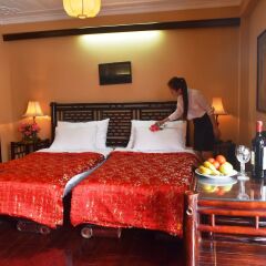 Queen Travel Boutique Hotel - Hang Bac Ханой в номере