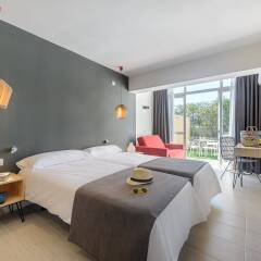 Hotel Playasol Cala Tarida комната для гостей фото 5
