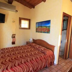 Отель Holiday Village Италия, Фонди - отзывы, цены и фото номеров - забронировать отель Holiday Village онлайн комната для гостей фото 2